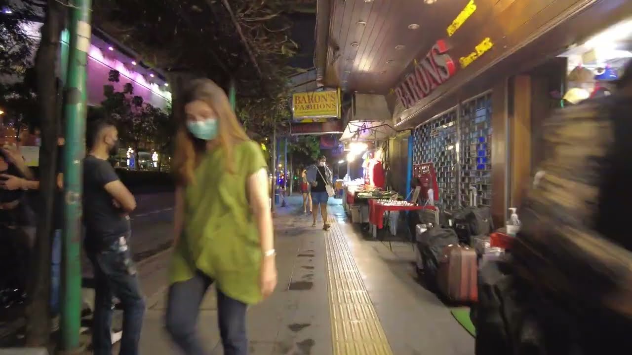 Walking from Nana BTS into Soi 4, a.k.a. Soi Nana, Sukhumvit, Bangkok, February 17th 2022