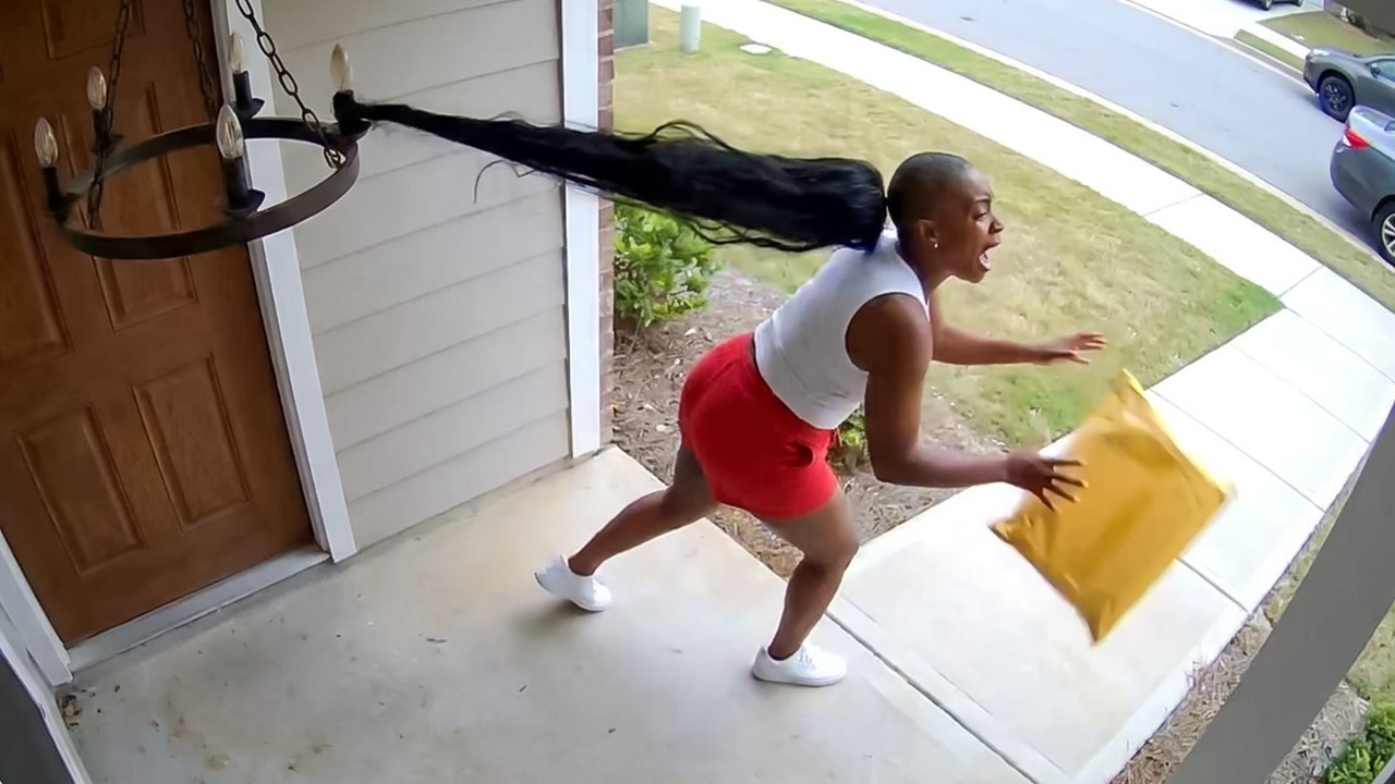 Instant Karma Caught On Camera
