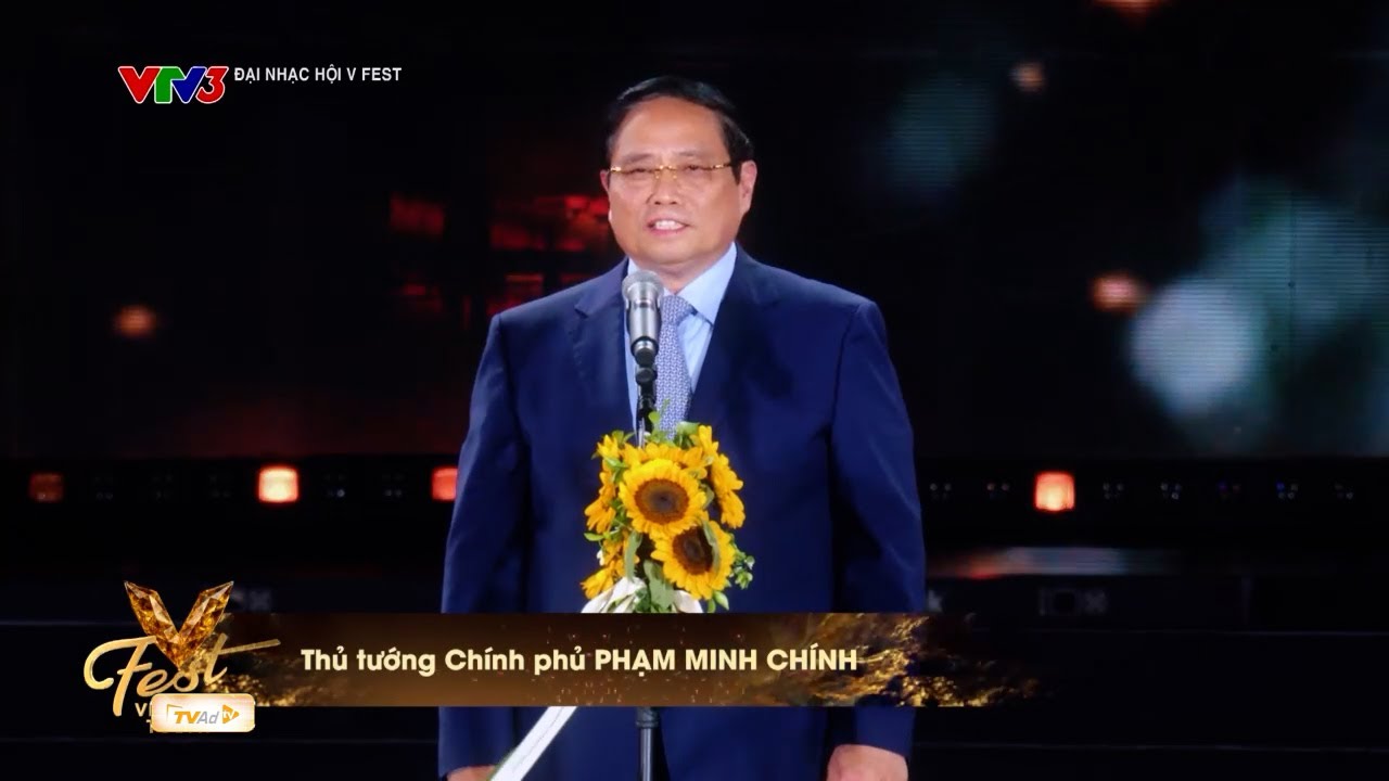 Thủ tưởng Phạm Minh Chính PHÁT BIỂU và TẶNG HOA các nghệ sĩ tại V FEST VIETNAM TODAY