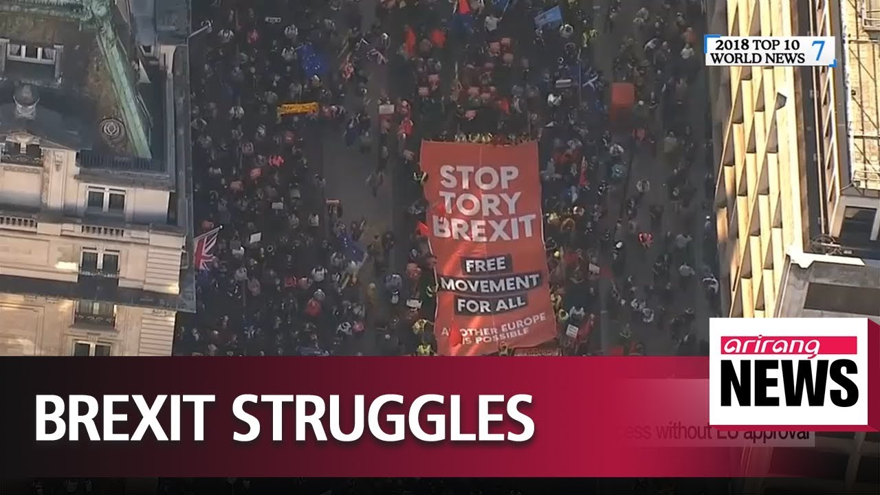 Brexit struggles in 2018 leave 'no deal' cliff-edge on the horizon