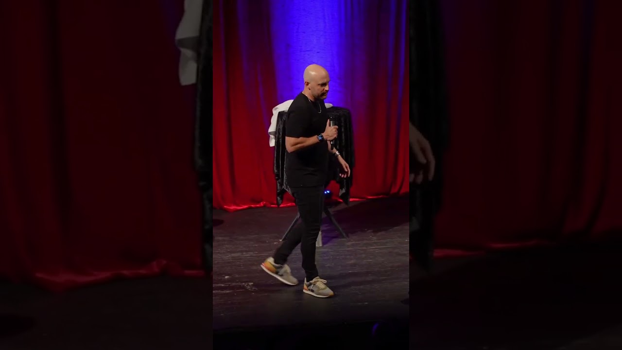 אבי נוסבאום - אין על אילת  בעיקר כחומר לסטנדאפ