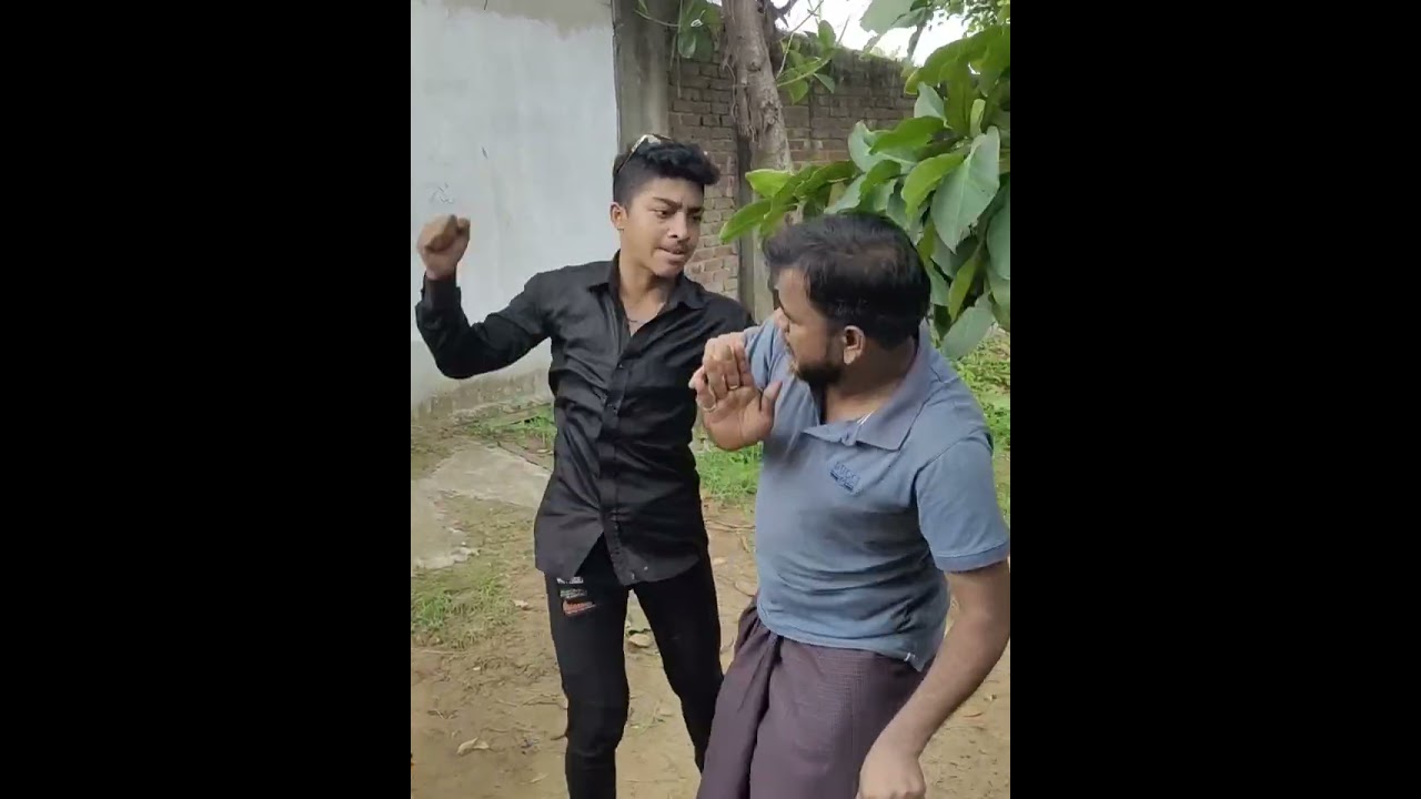 আই ফোনের জন্য বাবার গায়ে হাত তুলল ছেলে বিস্তারিত ভিডিও চোখ রাখুন 