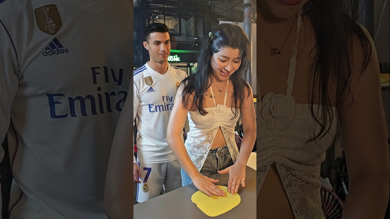 The Most Popular Roti Lady in Bangkok Puy Sister! Ai Cristiano Ronaldo cr7