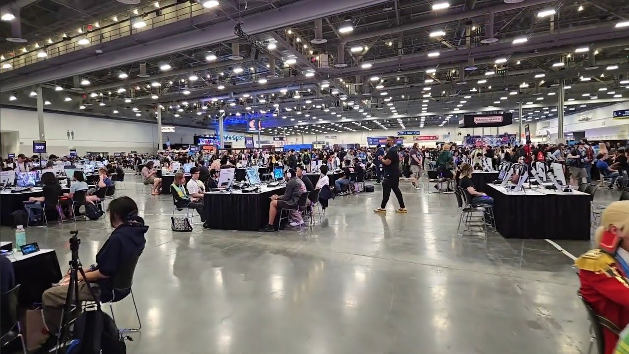 EVO 2025 ЛАС-ВЕГАС, ДЕНЬ 2! ПРОГУЛКА ПО БАССЕЙНАМ! ОГРОМЕННЫЙ БАССЕЙН SF6!