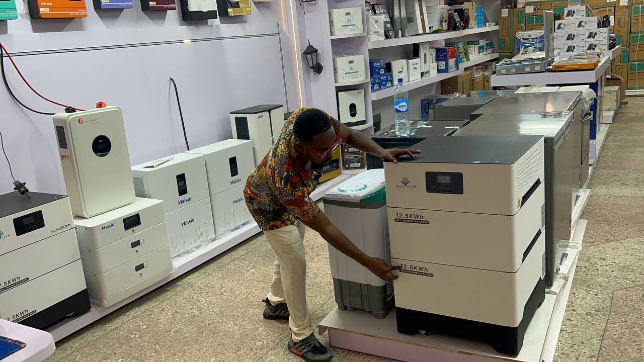 Price Of Solar Generators, Lithium Batteries, Solar Panels, Solar Street Lights, Inverters In Edo.