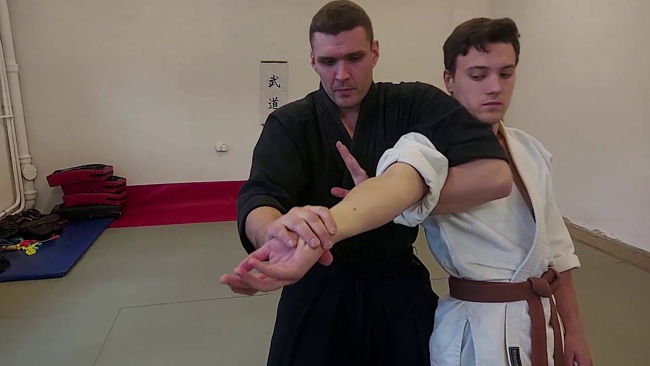 Katate Mochi Hiji Gatame