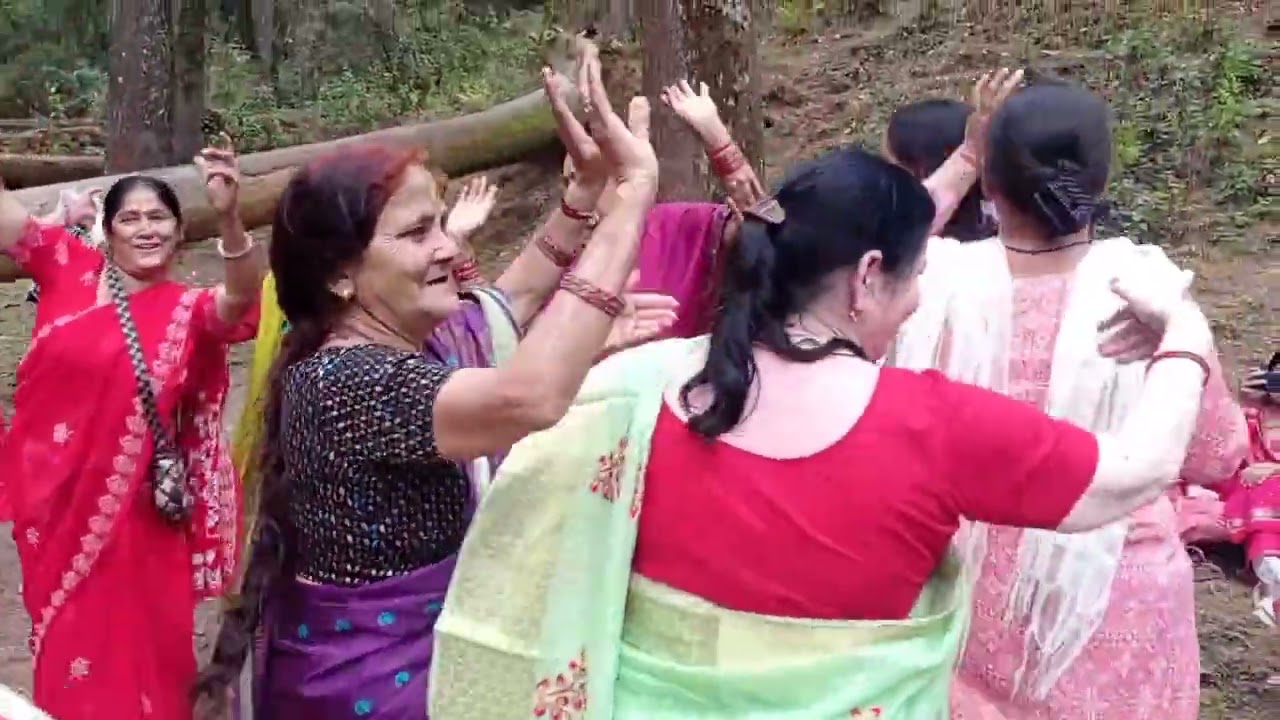 ताडकेश्वर महादेव में  भजन कीर्तन 🌹🌹 हर हर महादेव 🌹🌹Like 👍 subscribe 🌹 comment 💓🙏🙏