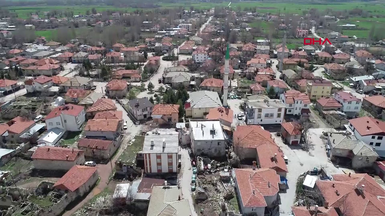 Konya'da karantinaya alınan mahallede önlemler sürüyor (Havadan görüntülerle)