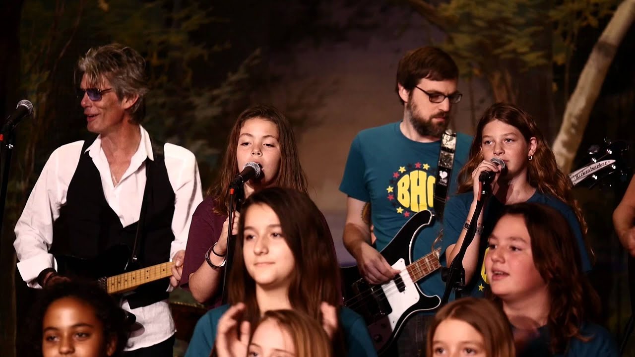 Charlie Sexton and the Barton Hills Choir - David Bowie's 'Space Oddity' and 'Starman'