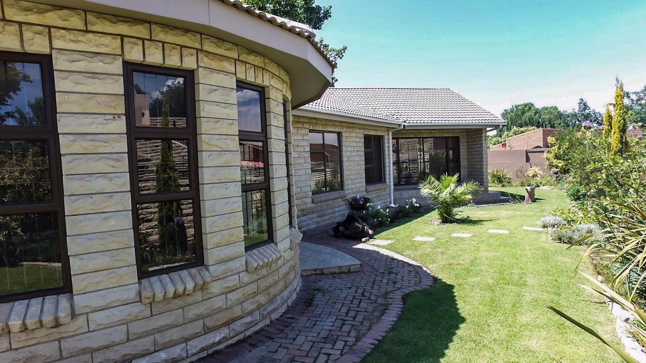 3 Bedroom House for sale in Free State | Eastern Free State | Ladybrand |