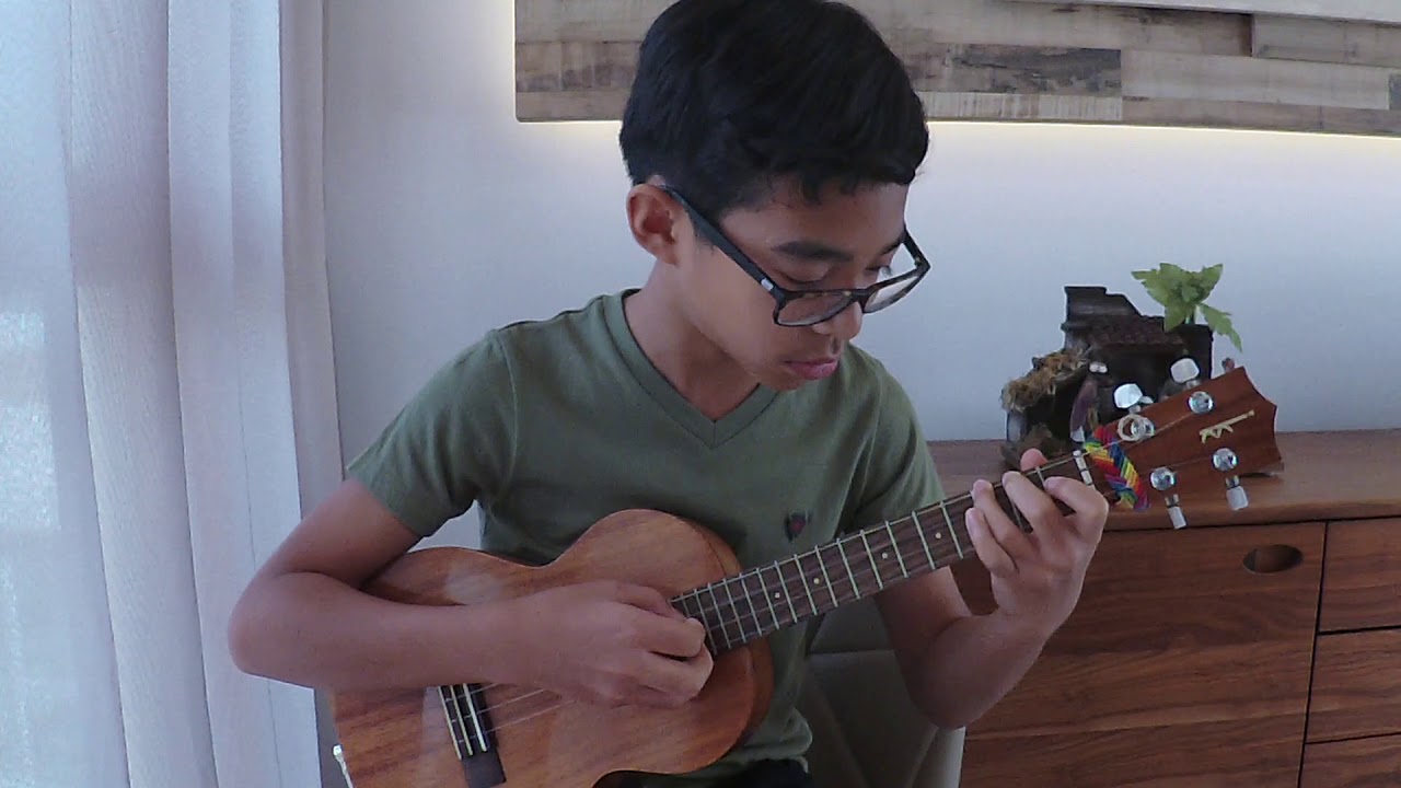 Evan's Ukulele - Pachelbel Canon (Scores and tabs included in the description)