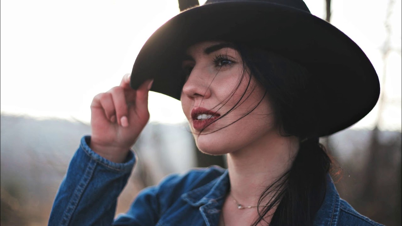Małe tęsknoty - Julia Nowak