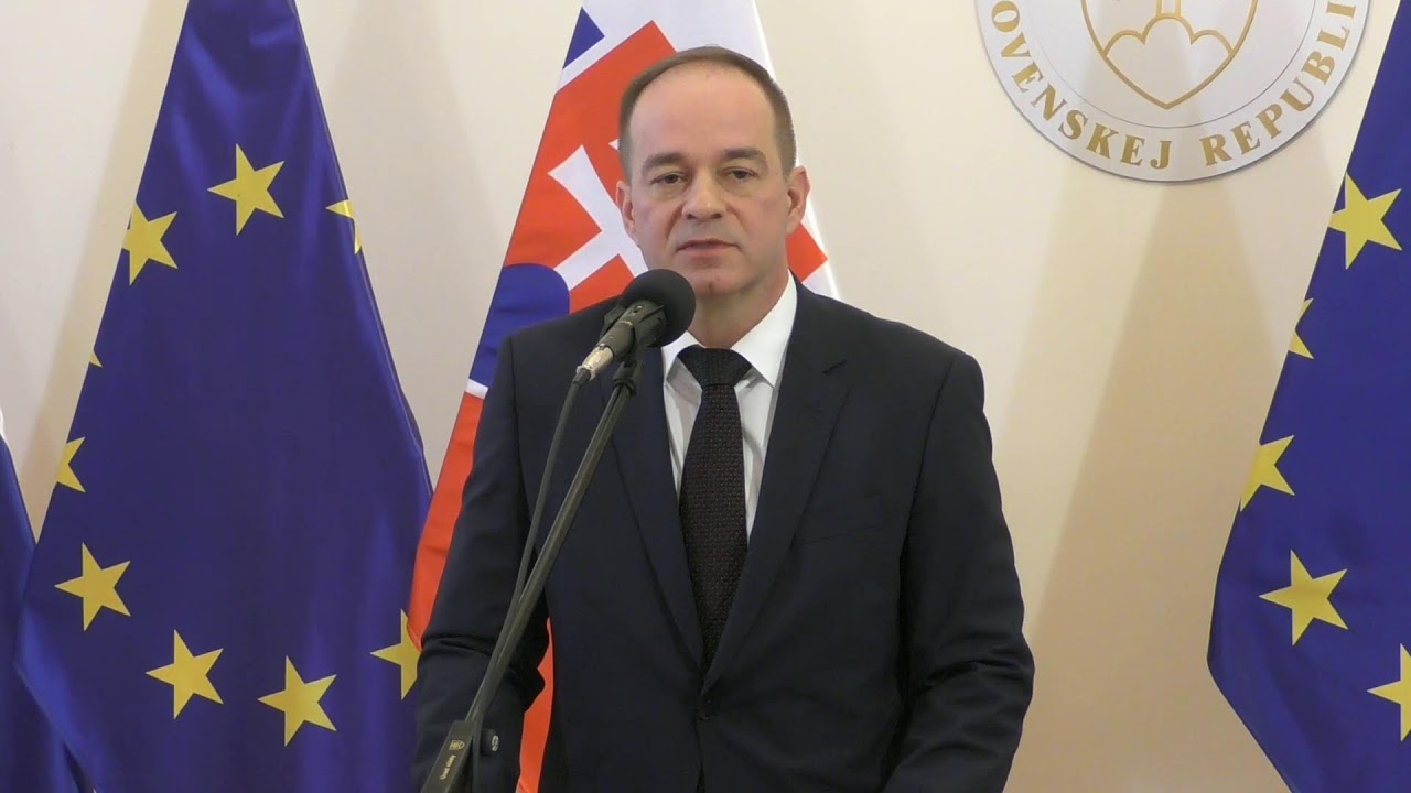 Brífingy po rokovaní vlády SR