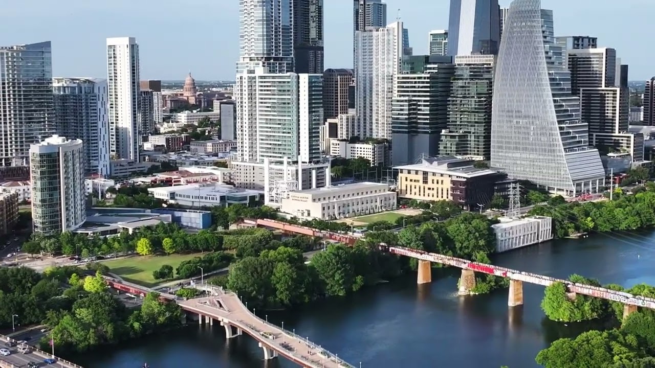 Drone Tour: Austin, Texas | City Skyline + Favorite Local Spots