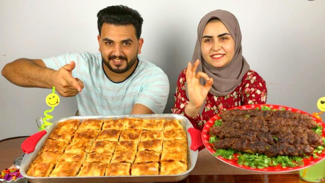 تحدي اكل صينيه جلاش بالفراخ و كيلو كفته مشويه مع العقاب😂
