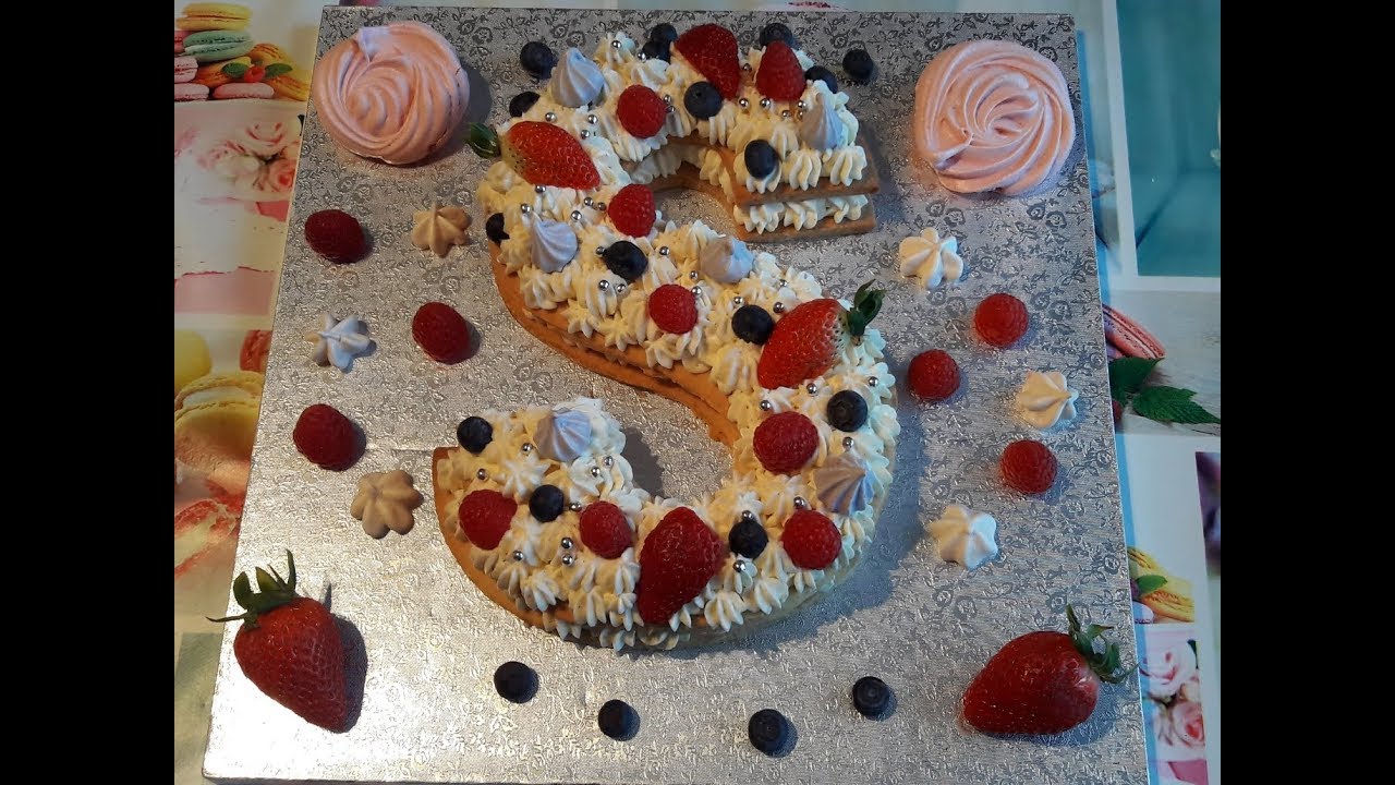Mon Letter cake 🍓