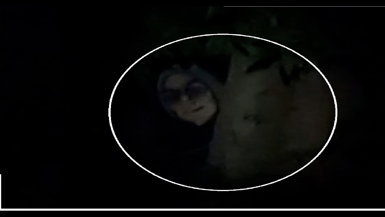 Aparição de bruxa em casa assombrada . MIMA RENARD