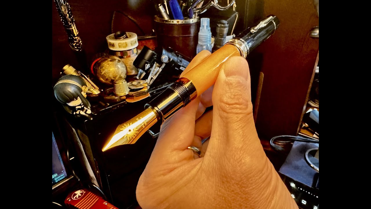 MaJohn P139 Hemingway Pen