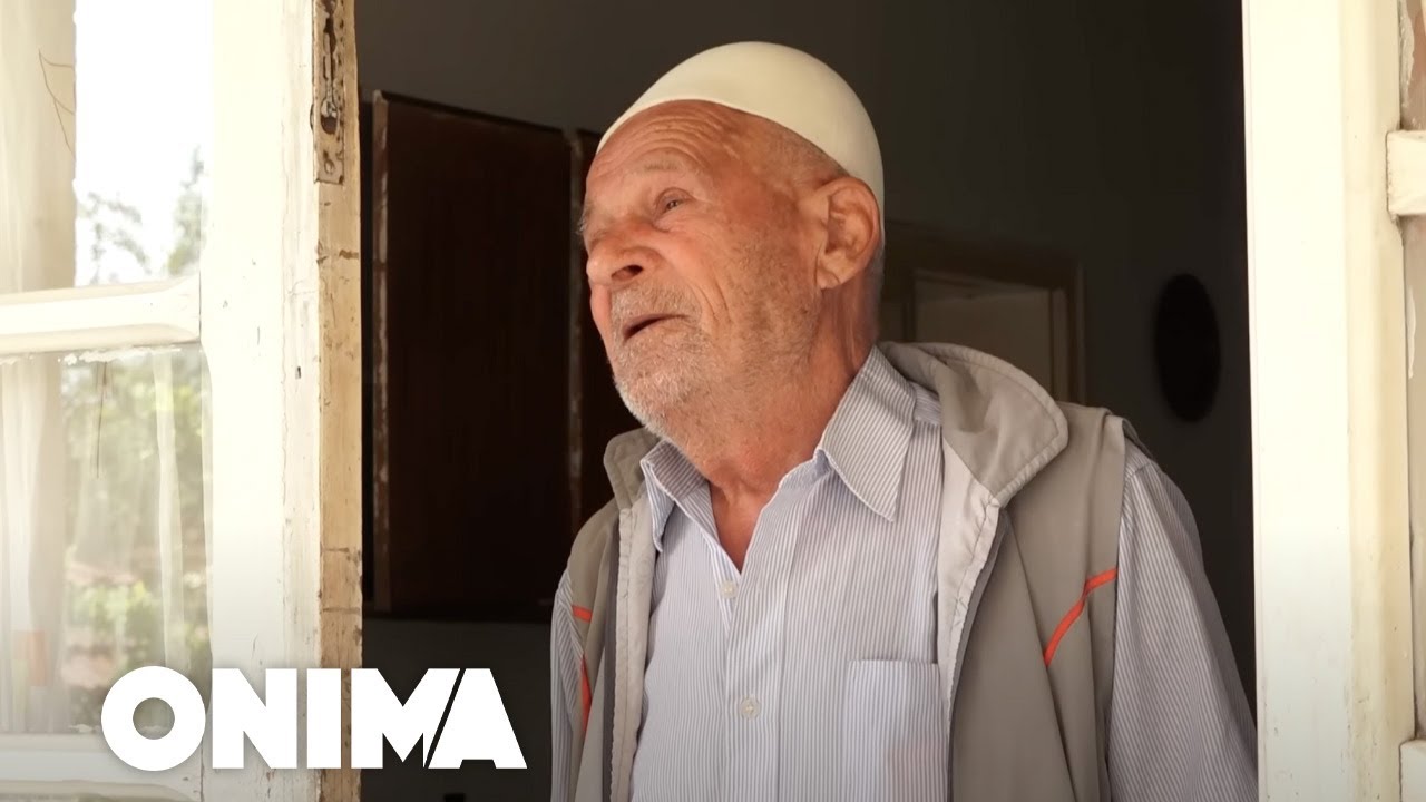 “Allahu ju ndihmoft bre”- Plaku nga Mitrovica nuk mund t’i ndal lotët nga gëzimi