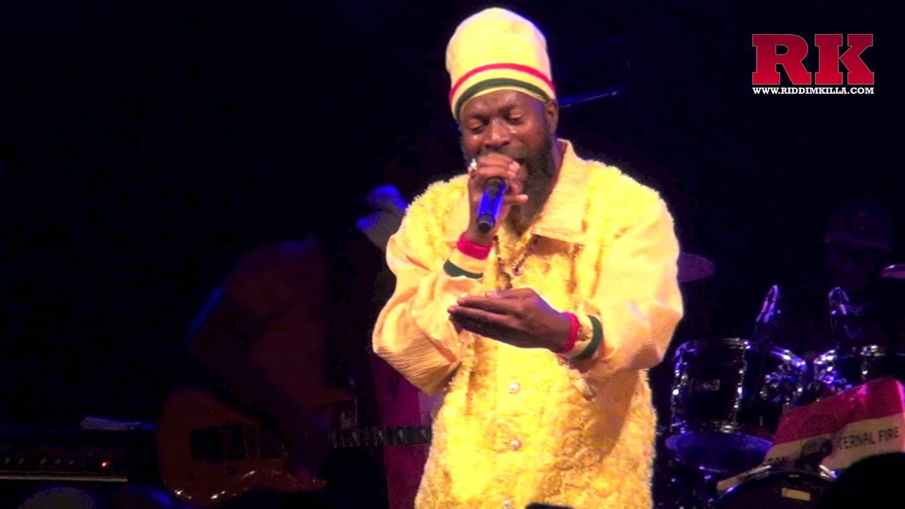 CAPLETON ✘ live at 