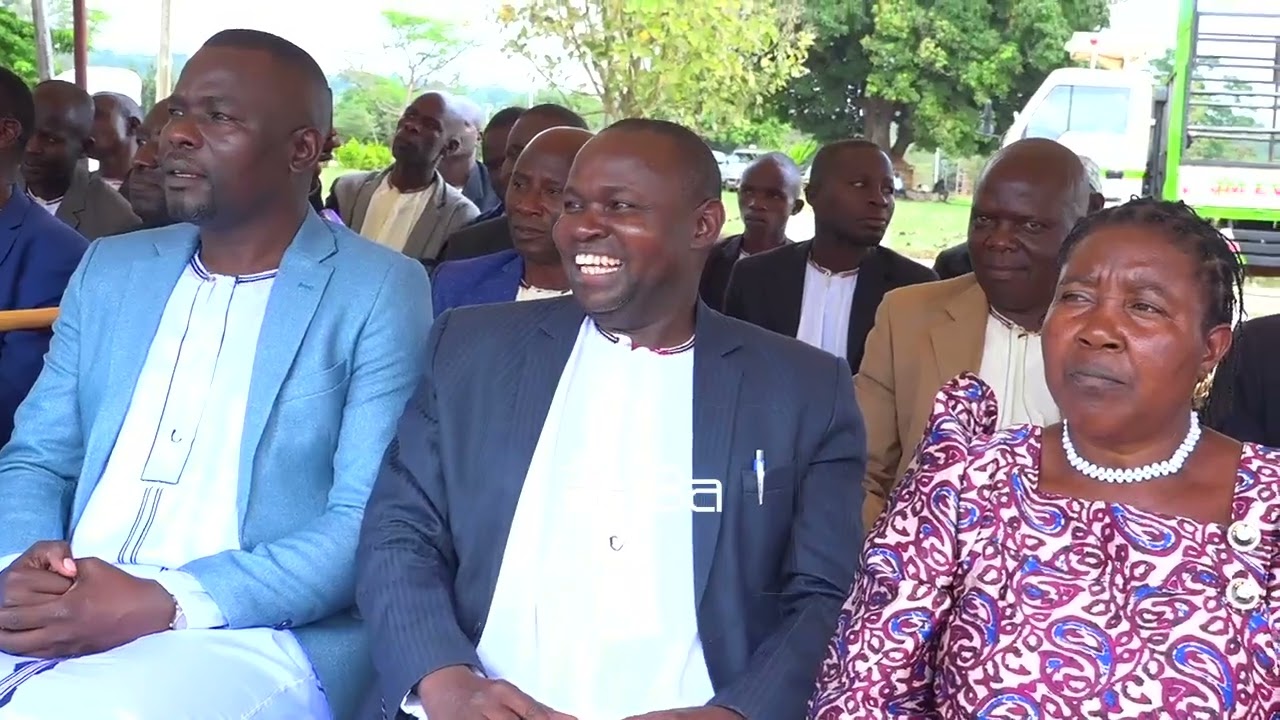 Kyabazinga Gabula Nadiope IV hosts the Nkwanga clan at his palace Budhumbula kamuli
