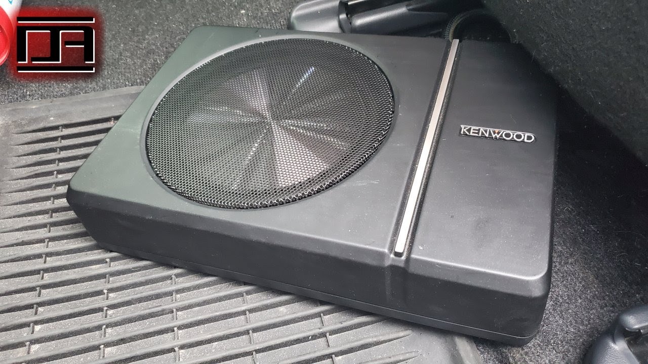 Обзор самого большого активного 8-дюймового сабвуфера Kenwood KSC-PSW8, устанавливаемого под сиде...