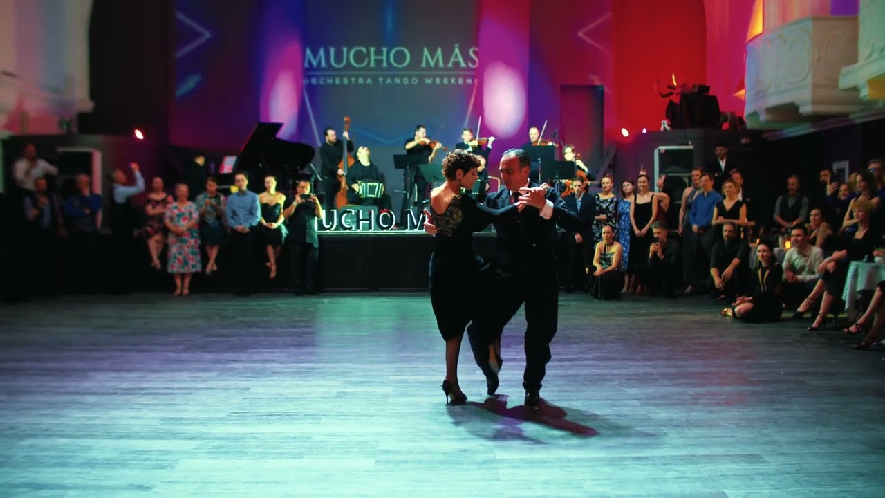 Esteban Moreno & Claudia Codega 
