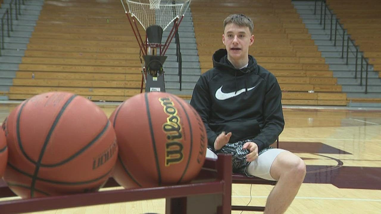 'Harding Work' | Mindset behind rising Moline basketball prospect Brock Harding