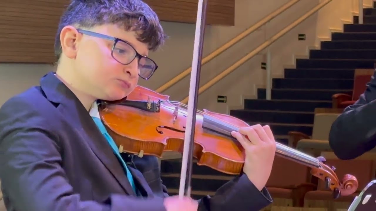 Jenő Hubay: Bolero op.51 n.3. SPES: Pedro, João Marcos Simon Paulini, Iracema, Zoltan Paulinyi.