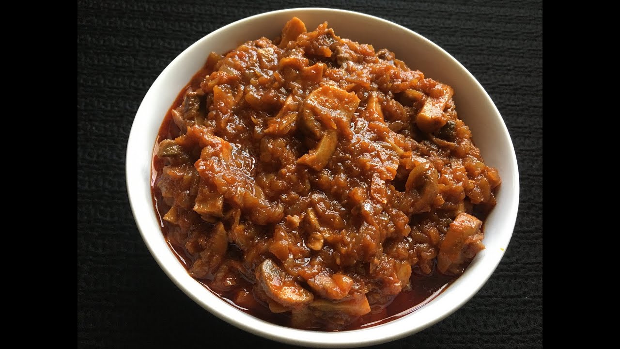 Alambe Phanna Upkari | White Mushroom Spicy Curry | Mushroom Song | Konkani Recipe |
