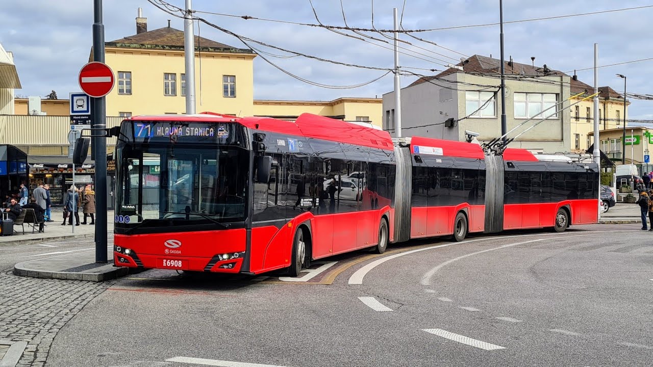 Duplacsuklós Skoda-Solaris Trollino 24 trolibuszok Pozsonyban