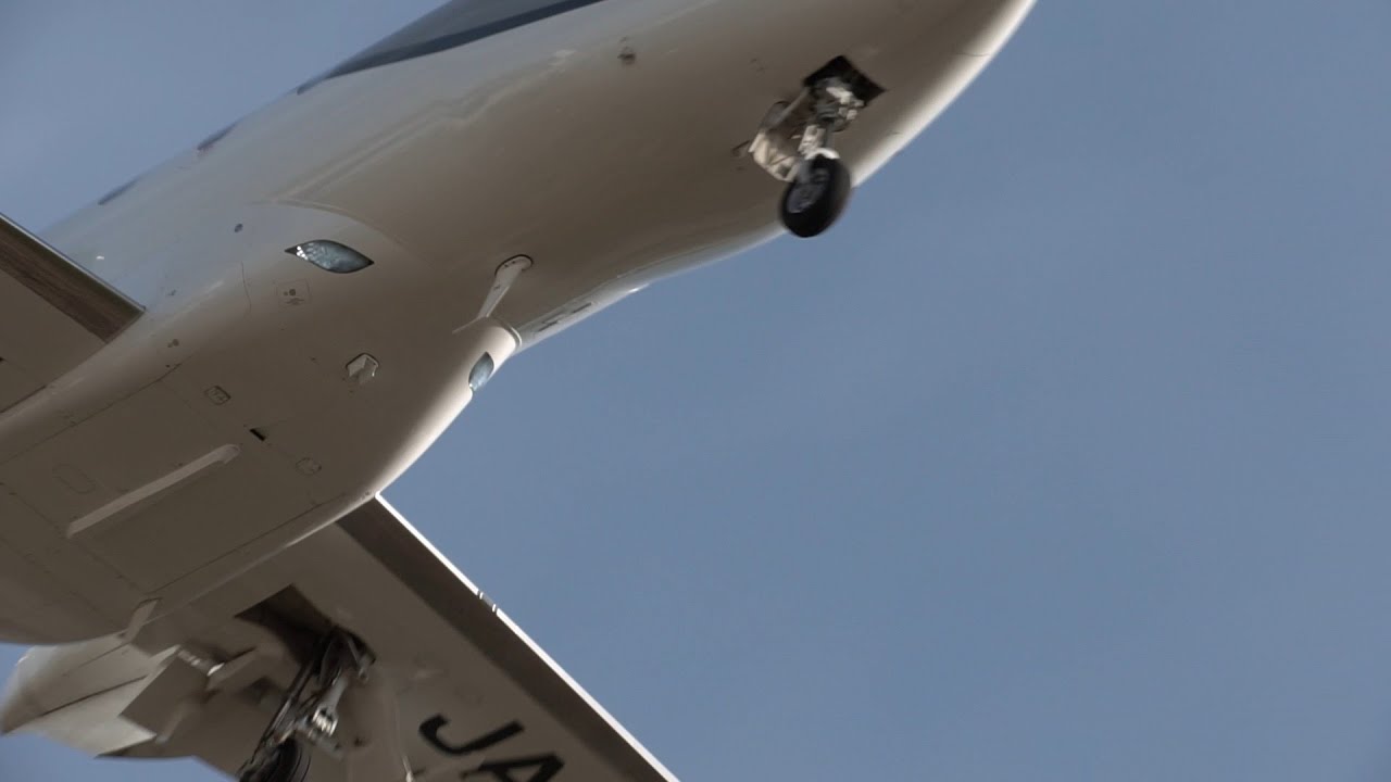 HONDA JET Soichiro Honda's Dream Airport Landing Approach ホンダ ジェット 八尾空港 JA121A