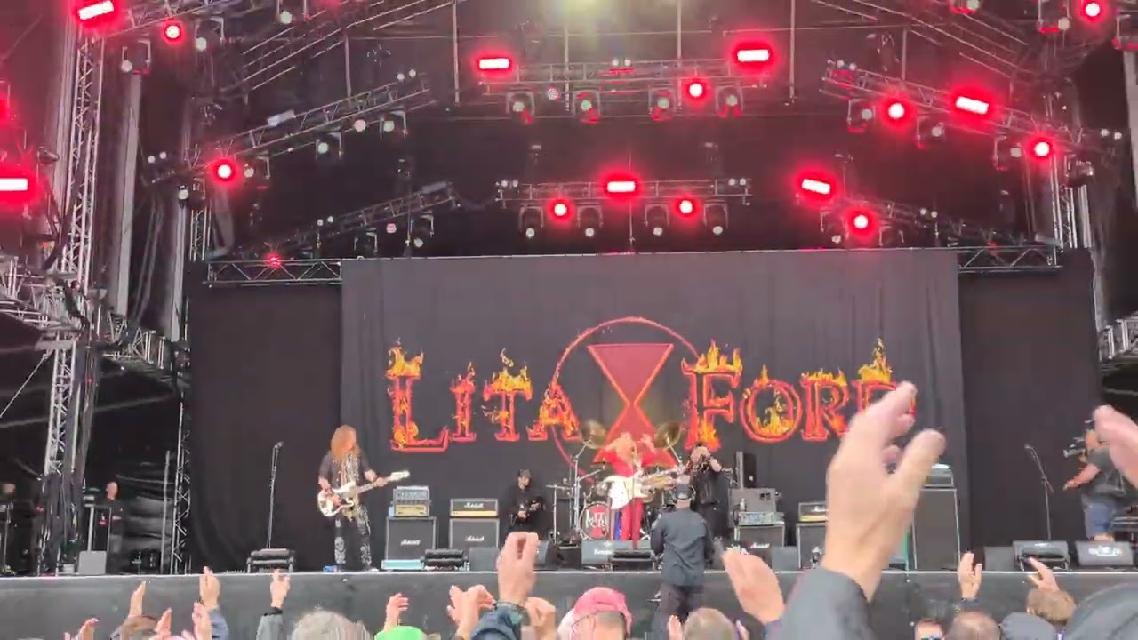 Lita Ford - Kiss Me Deadly (Wacken 2025)