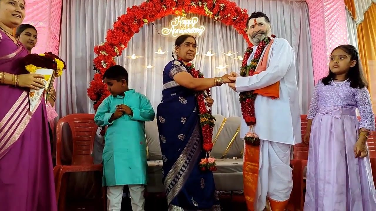 ಗುರುಗಳ ಜೊತೆಯಲ್ಲಿ  ನಮ್ಮ ವಿಜೃಂಭಣೆಯ ಆಚರಣೆ 