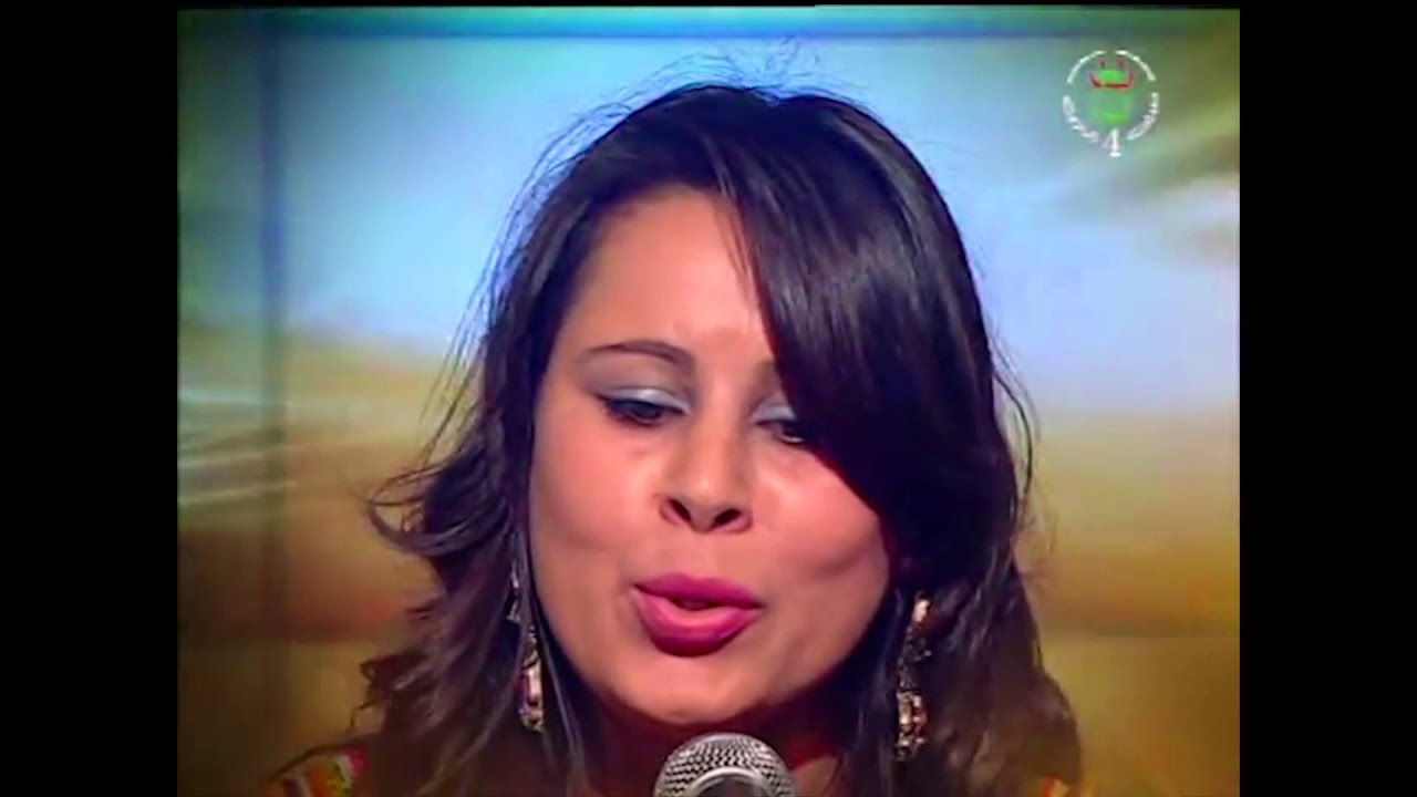 Drifa Hennad interpr&egrave;te la chanson de Zedek Mouloud '' a weltma ''
