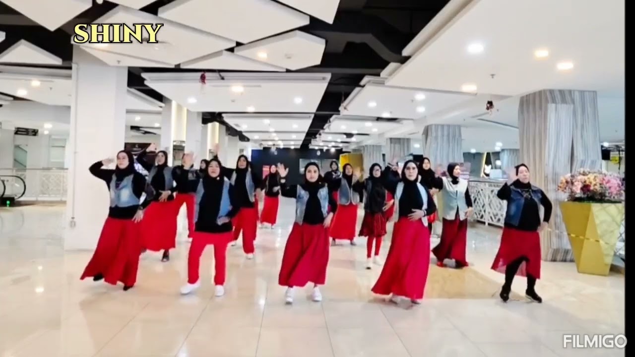 WULAN MERINDU - Line Dance.Choreo : Ryan (INA) & Kiki (INA)-November 2025.Demo by SHINY Dance