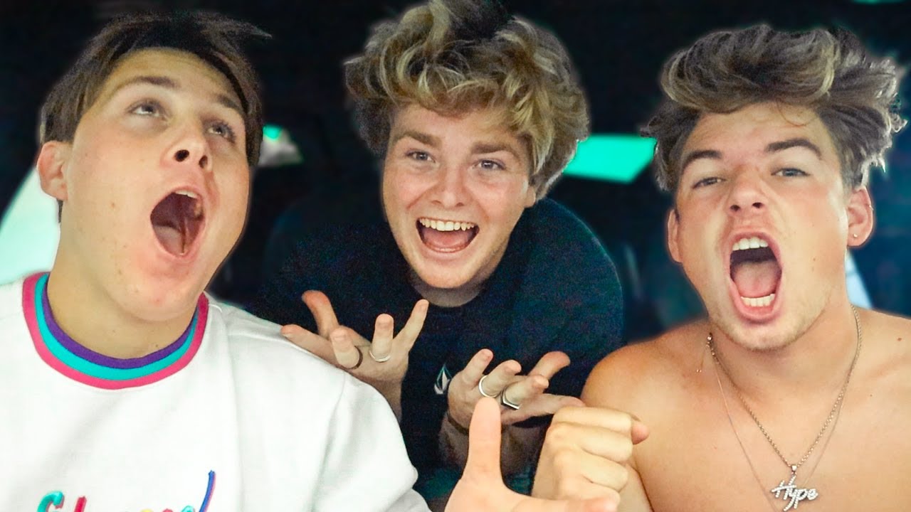 CARPOOL KARAOKE WITH FRIENDS!!