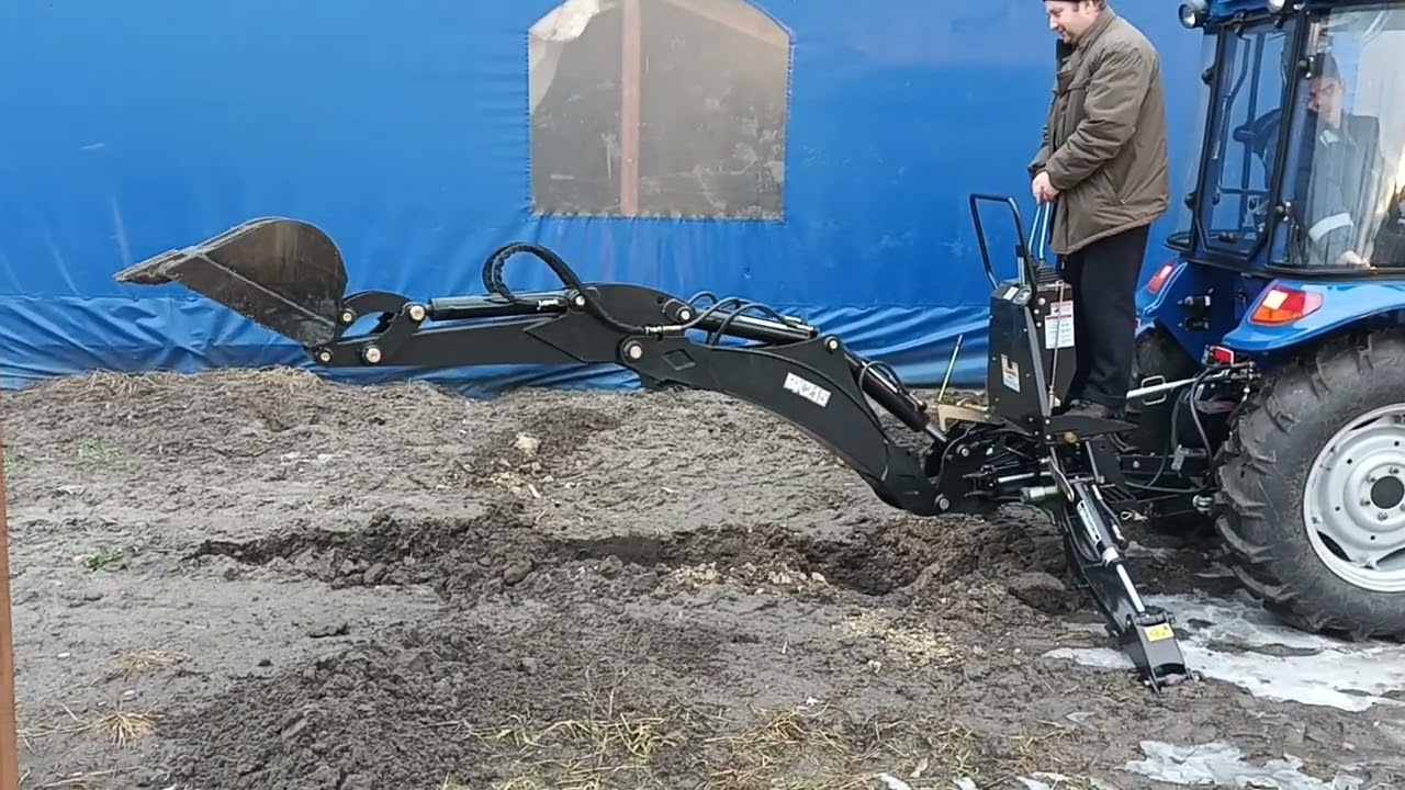 Екскаватор BK-215 в роботі ( трактор Донгфенг DF-404G2 з кабіною)