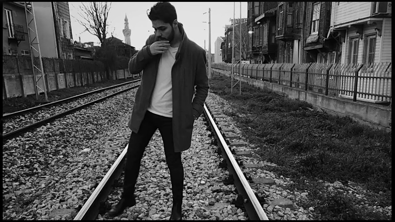 Emir Can İğrek - Yakarım Geceleri