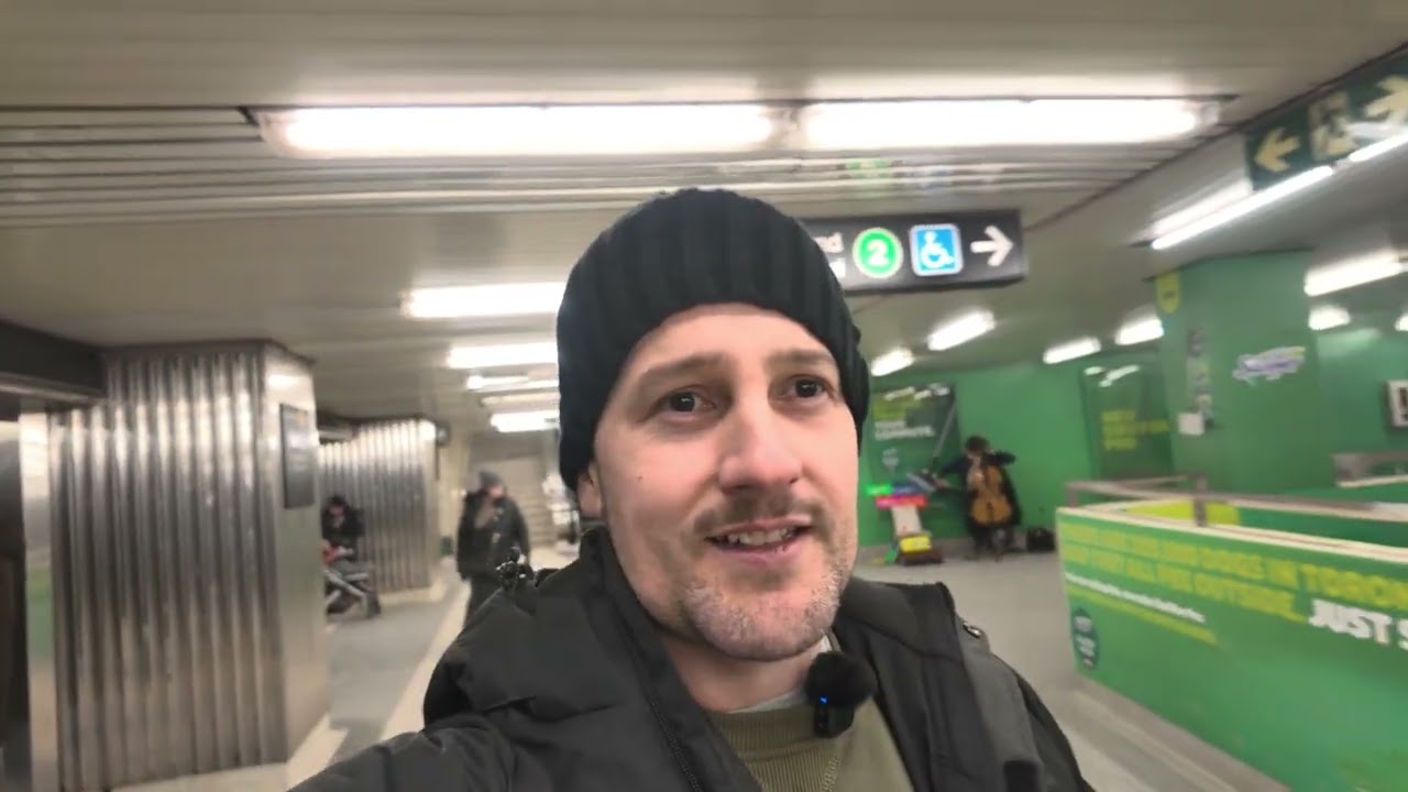 Metro Toronto (vídeo pra testar HDR camera) 