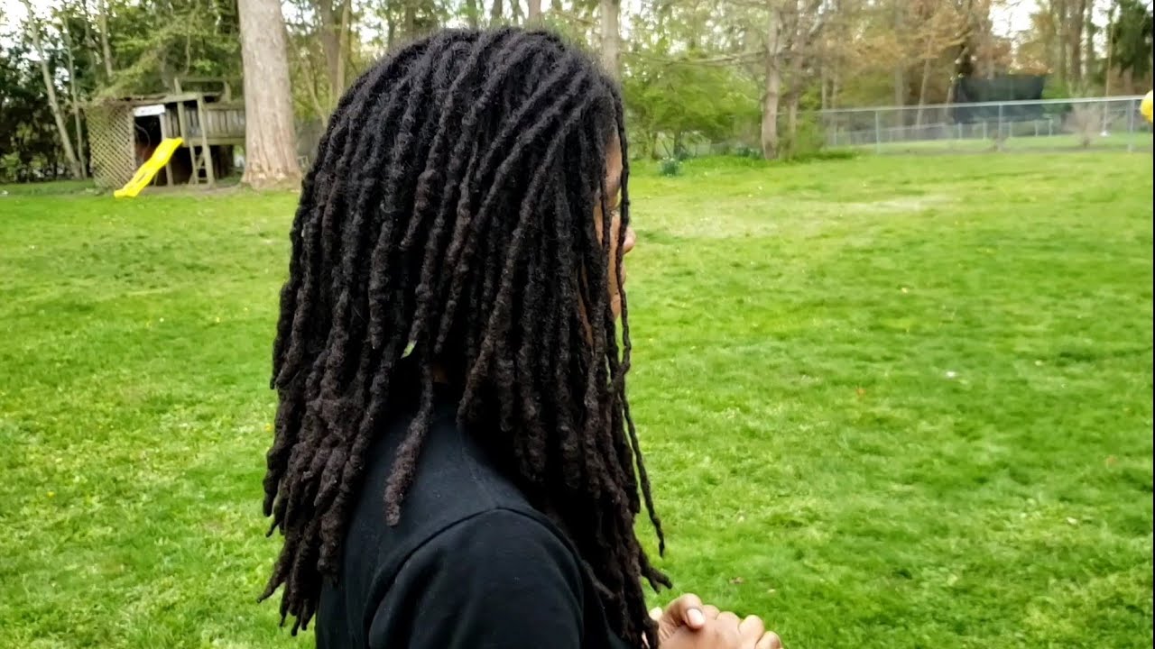 Brief Video of My Sister's Locs at ~3.5 Years (4a/4b locs)