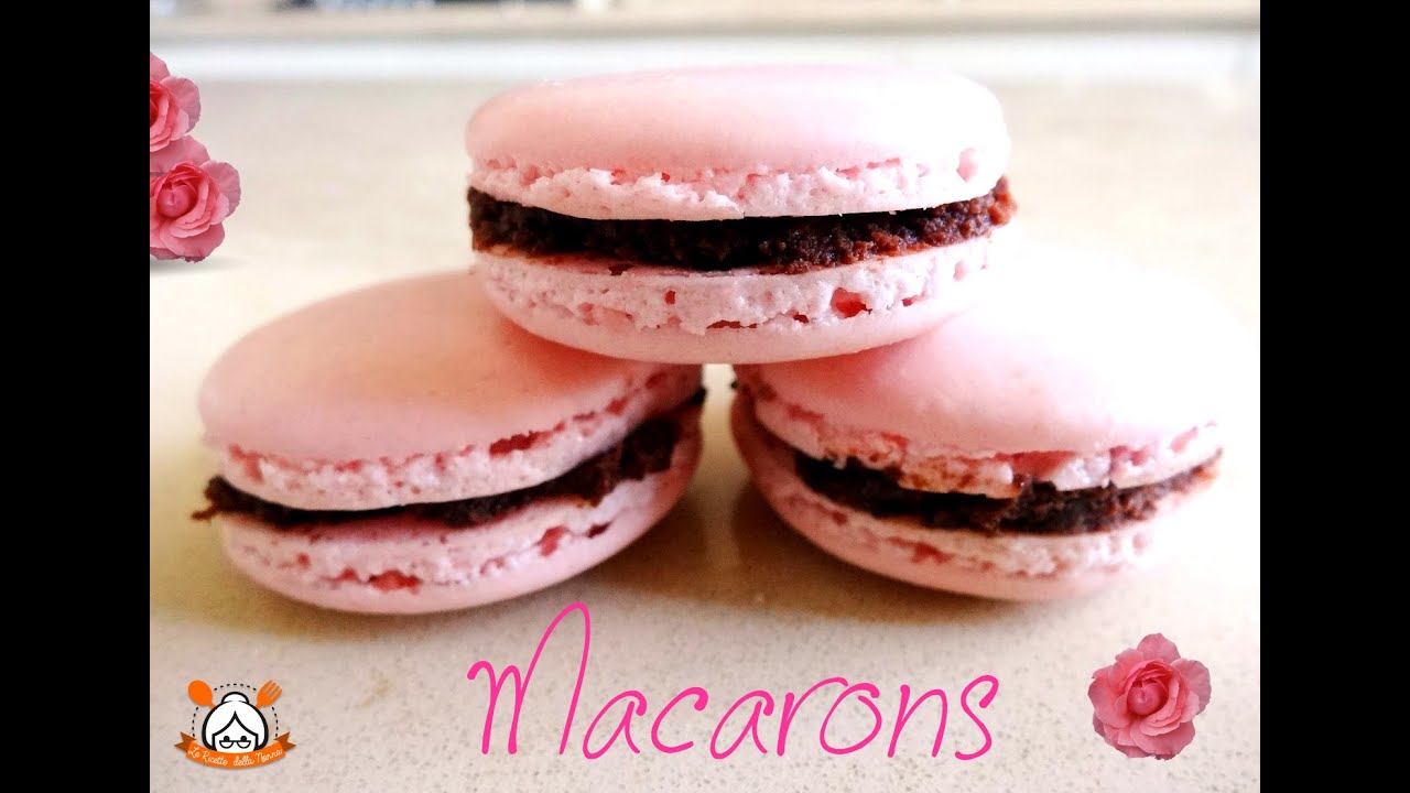 MACARONS: LA RICETTA PER FARLI PERFETTI E SENZA SBAGLIARE