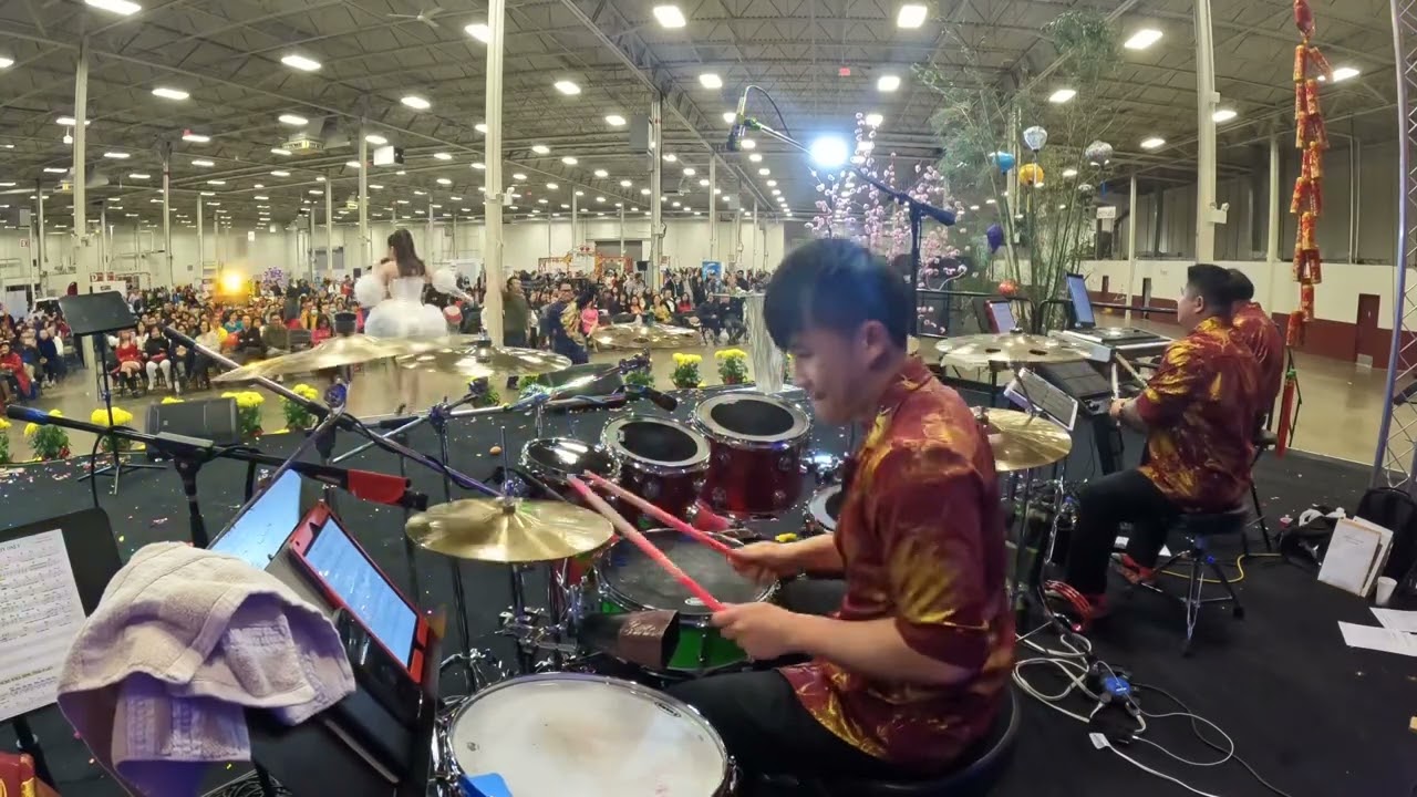 Xin Dành Trọn Cho Em - Myra Tran & The Red Sun Band (drum cam Vincent Tran)