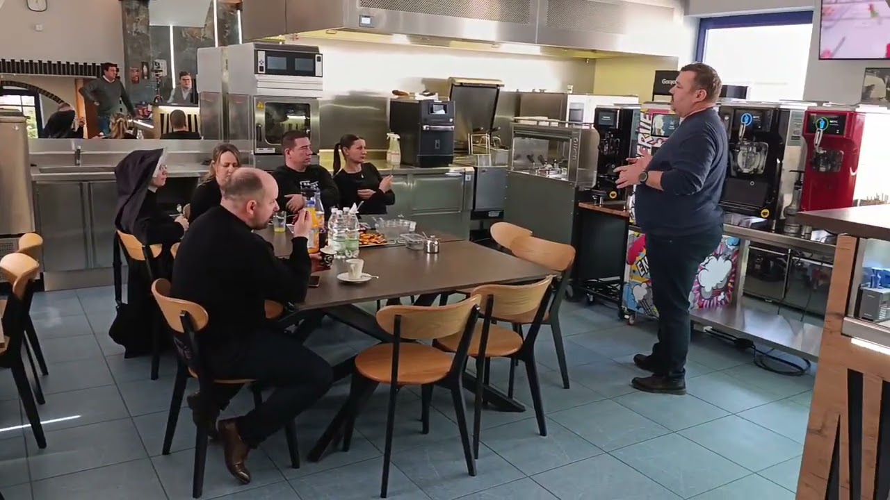 Pokaz urządzeń do lod&oacute;w Gel Matic