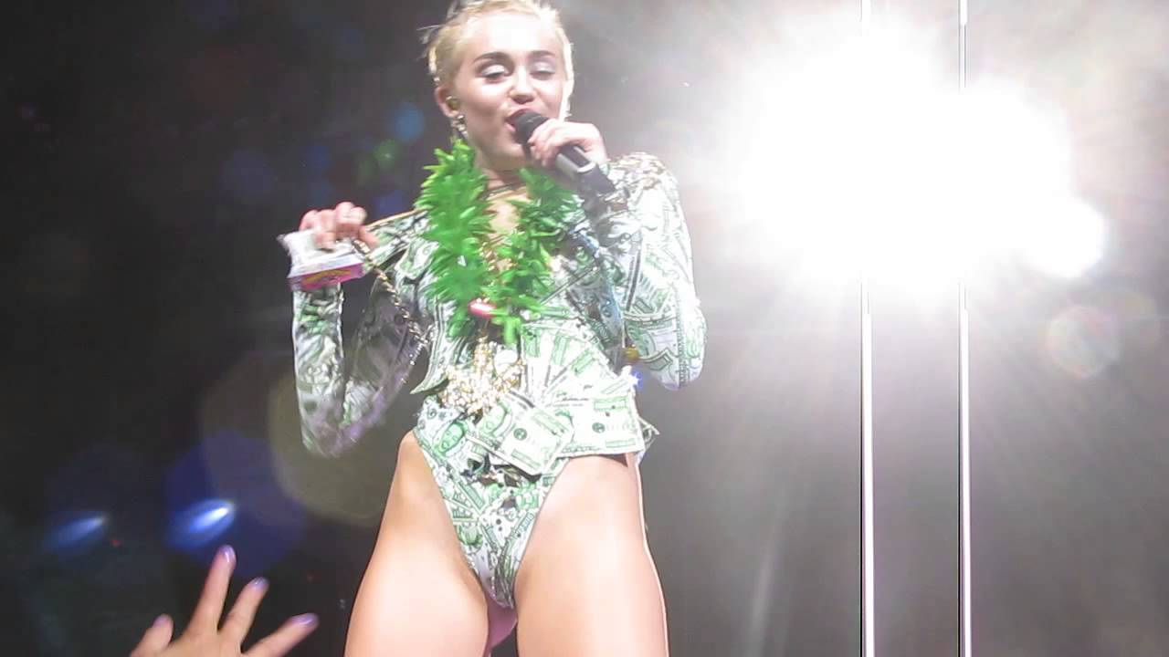 Miley Cyrus - Maybe You're Right - Bangerz Tour