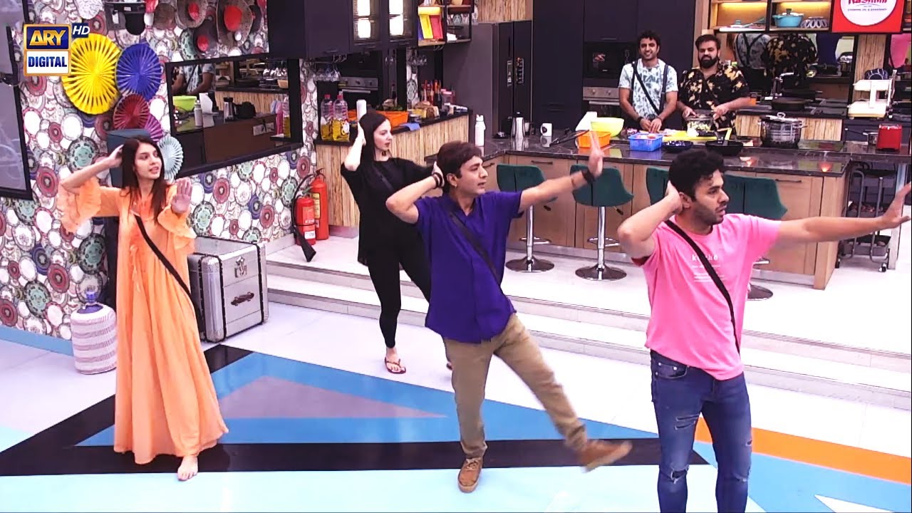 Nigah Jee ki Dance class main shararti Student 🕺 | Tamasha