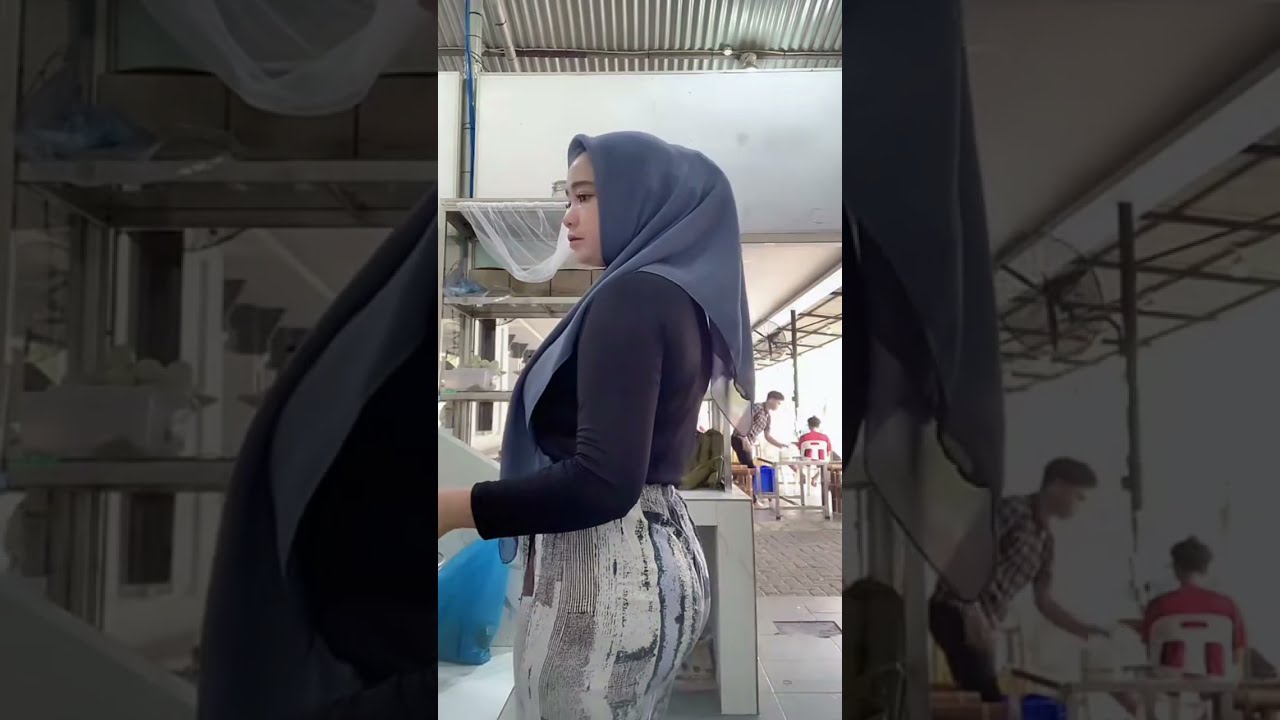mamah muda cantik menyiapkan sarapan enak di warung #streetfood #dailyvlog #food