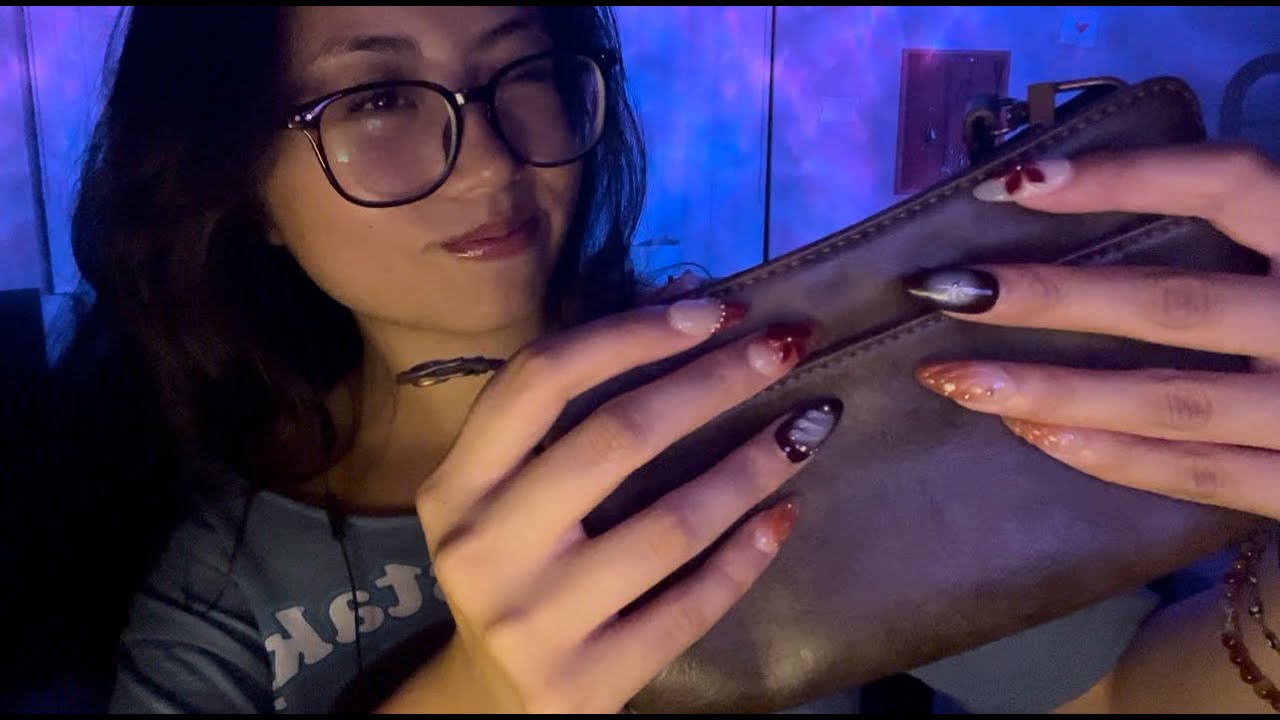 ASMR | leather sounds for deep tingles ✩