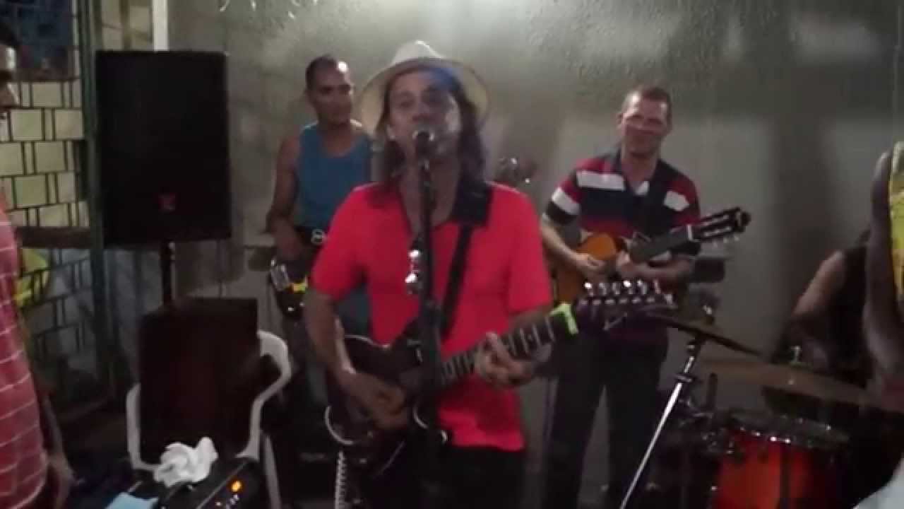 MISSINHO ex Chiclete com Banana - MIRANDO O LUAR / FELINA