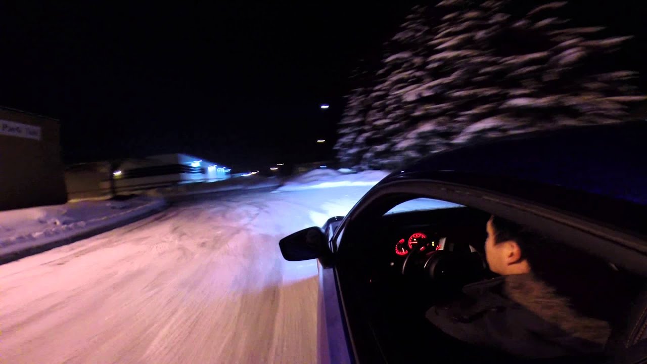 How to drive rear-wheel drive in snow